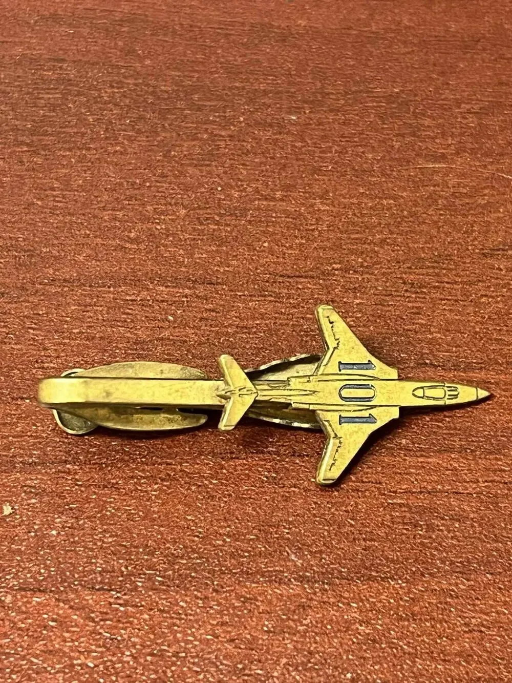 Hickok 101 fighter jet tie tack